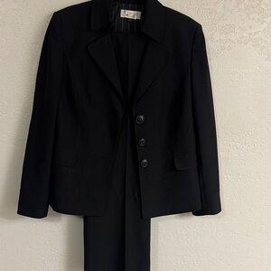 Elegant Black Women's Suit
